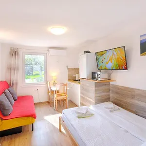 New With Aircon & Free Parking Appartement Ljubljana